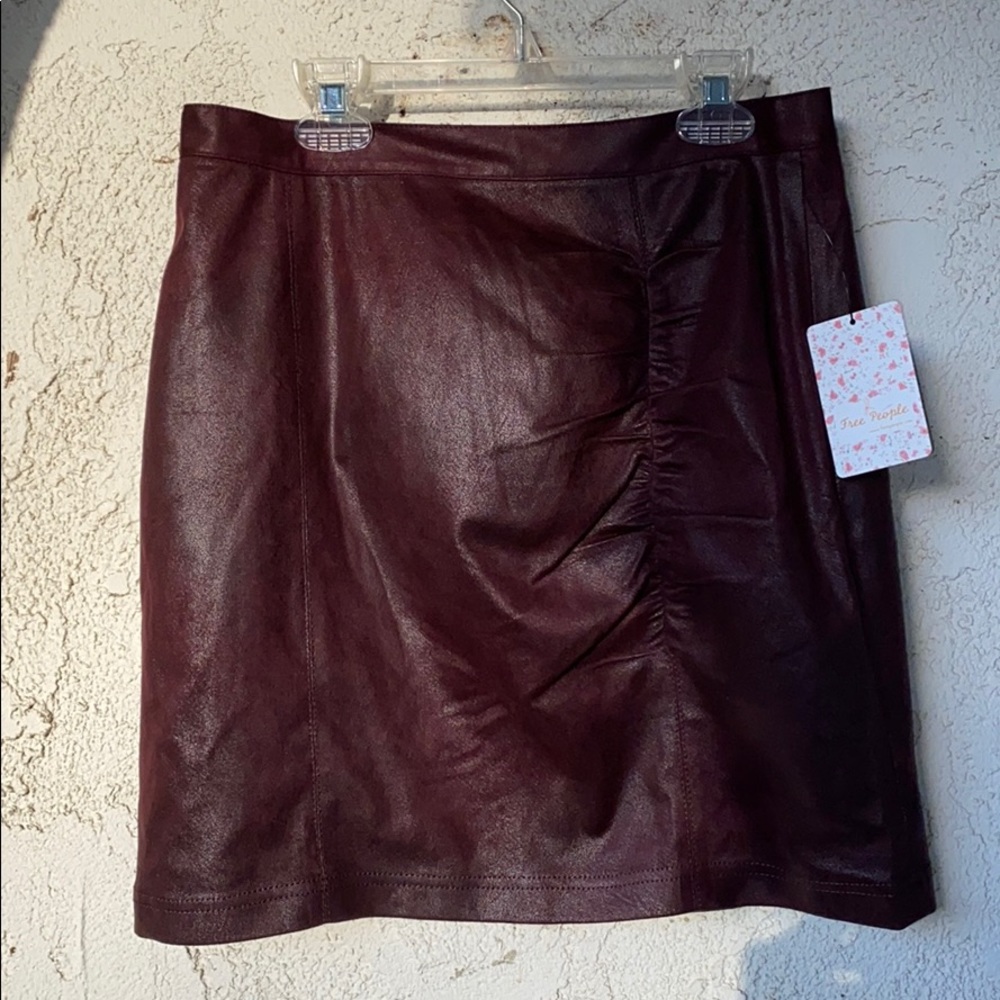 Free People Rumi Faux Leather Ruched Mini Skirt Burgundy M | Sold Out & Stunning - Picture 2 of 6